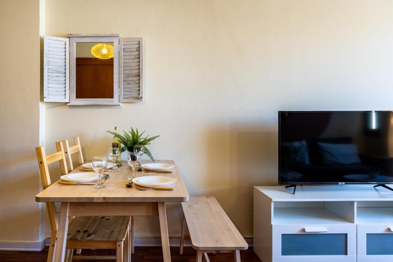 Celine'S 2 Bedrooms Apartment In Larnaca Center Ngoại thất bức ảnh